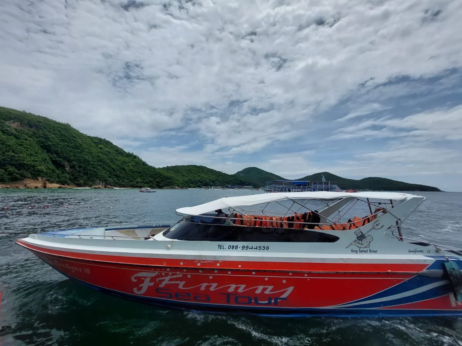 Private Coral Island Pattaya Tour by Speedboat – Full Day Trip for 1–10 People