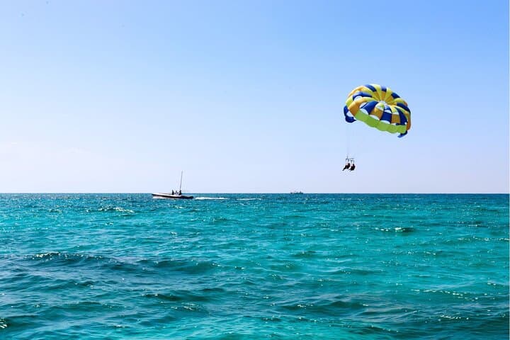 Full-Day Coral Island Tour from Pattaya with Speedboat, Lunch & Activities